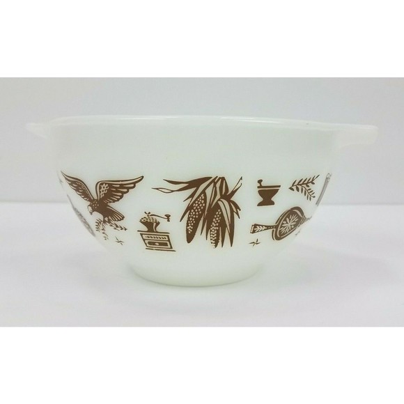 Pyrex | Kitchen | Pyrex 12 Pt Early American Oval Casserole Dish White ...